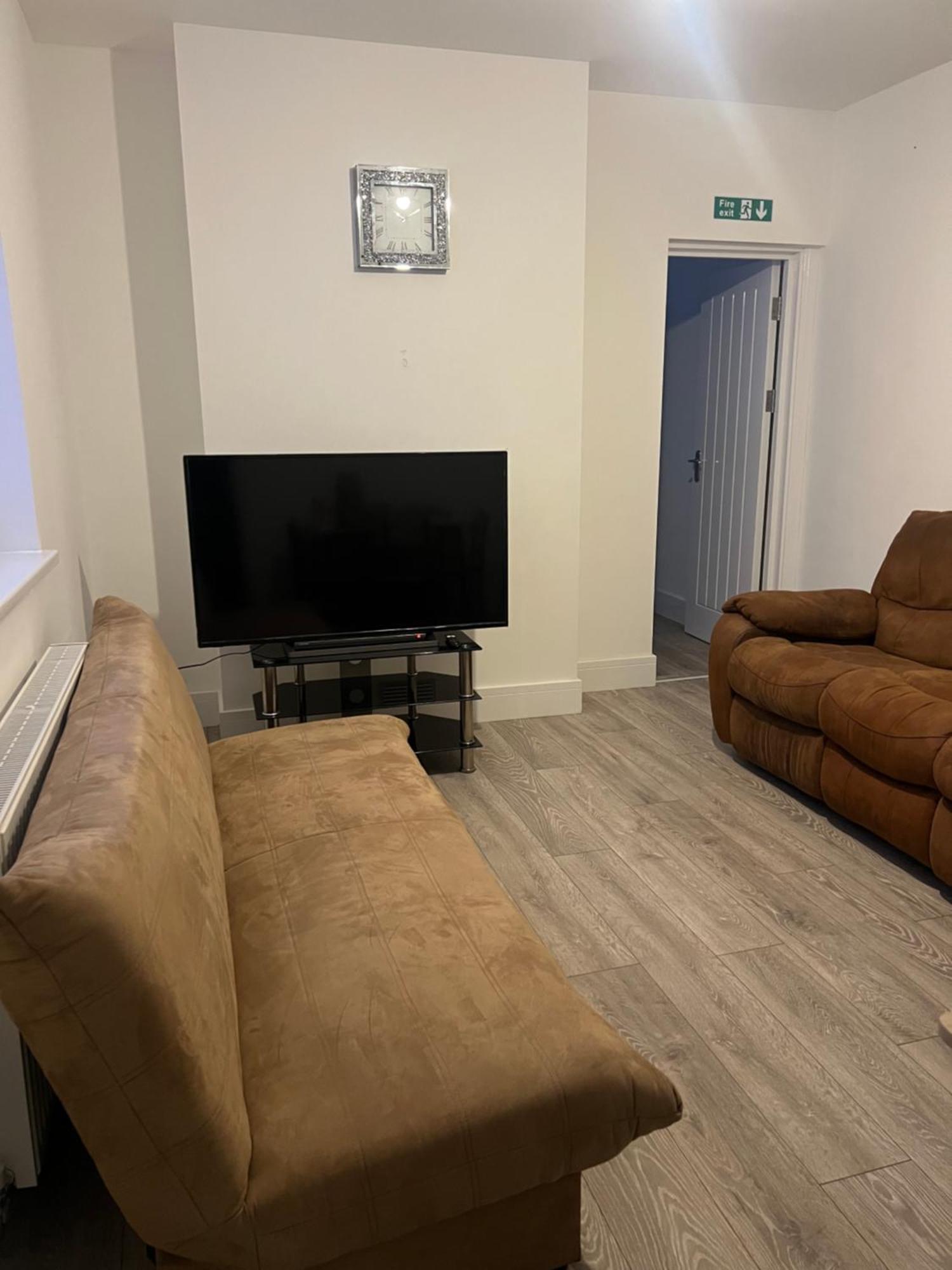 Ashfield New Place Newcastle-under-Lyme Eksteriør bilde